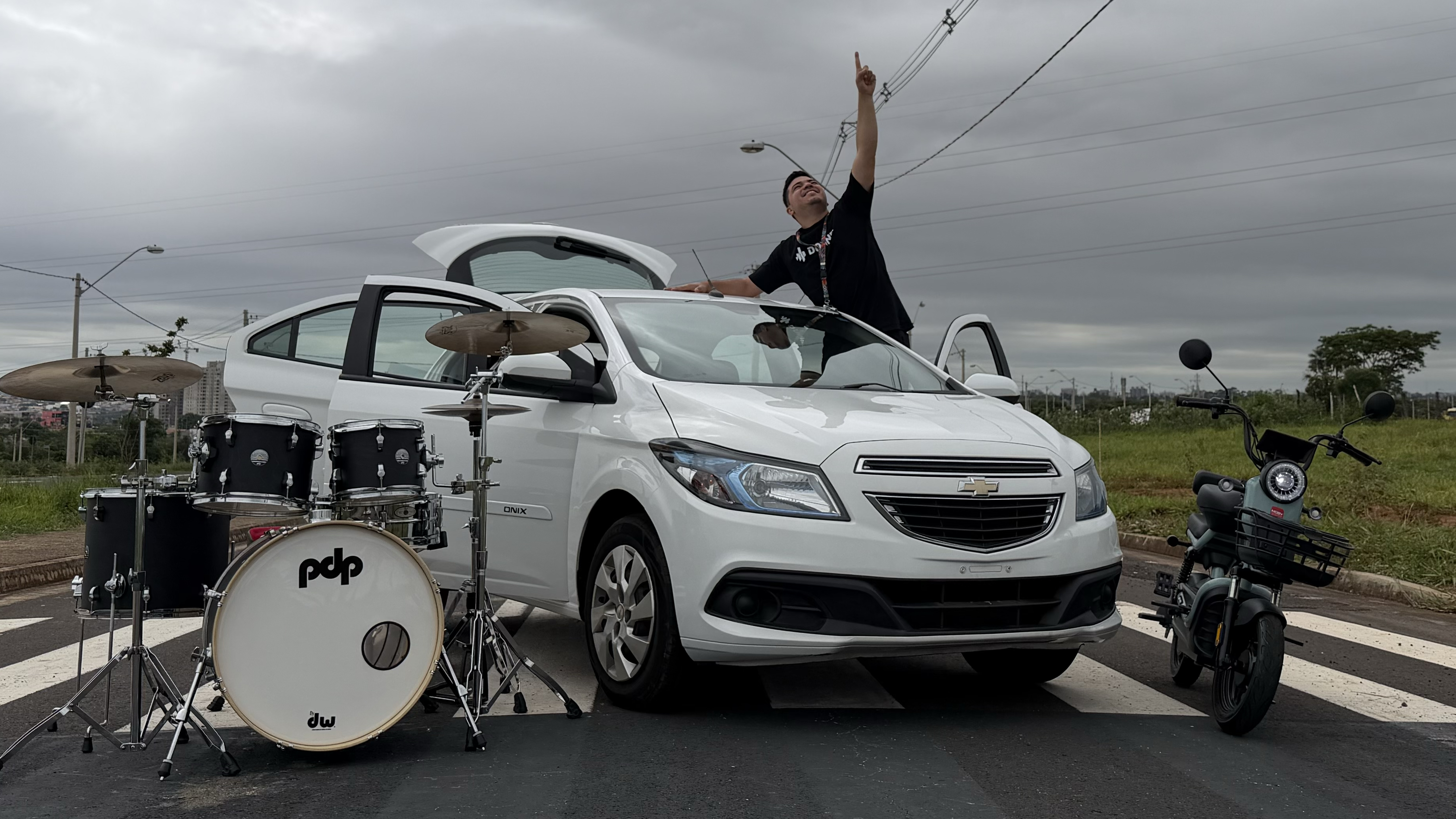 CARRO ONIX 2016 + BATERIA PDP ( DW) OU 40MIL 💰